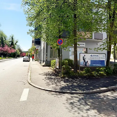 'Goldpath' Passau-Central-Pizzaria-Kaffee-Innpromenade-Uniwiese-Wiputv * Passau