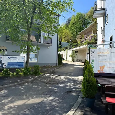 Appartement 'Goldpath' Passau-Central-Pizzaria-Kaffee-Innpromenade-Uniwiese-Wiputv *