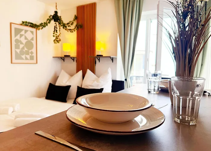 아파트 'goldpath' Passau-central-pizzaria-kaffee-innpromenade-uniwiese-wiputv 파사우